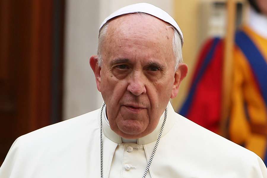 Pope_Francis_meets_with_President_Park_Geun_hye_of_South_Korea_at_the_Vatican_on_Oct_17_2014_Credit_Daniel_Ibanez_CNA.jpg