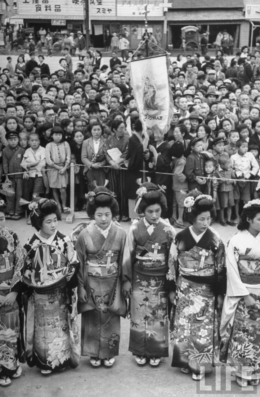 Nagasaki-juin-1949-messe-pontificale-pelerinage-04